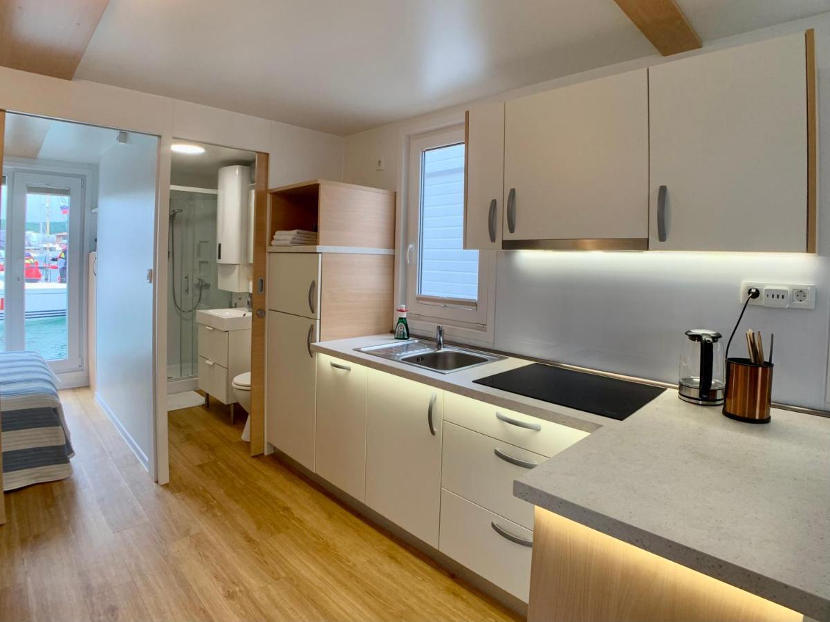 Bellavista Houseboat Apartment Portorose Екстер'єр фото